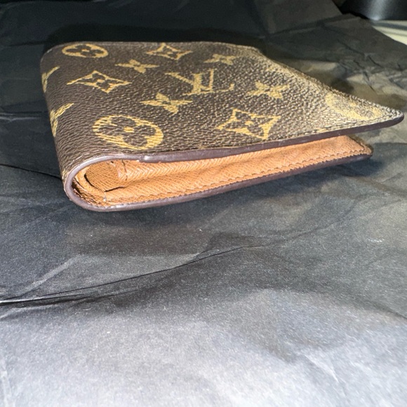 Authentic Louis Vuitton Monogram Bifold Wallet - Picture 2 of 8